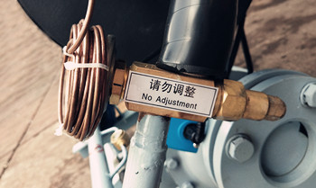 風冷箱式冷水機停機時應該注意哪些？